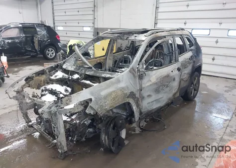 2016 Jeep Cherokee 75Th Anniversary z USA, uszkodzony, nr VIN 1C4PJLCB6GW256600